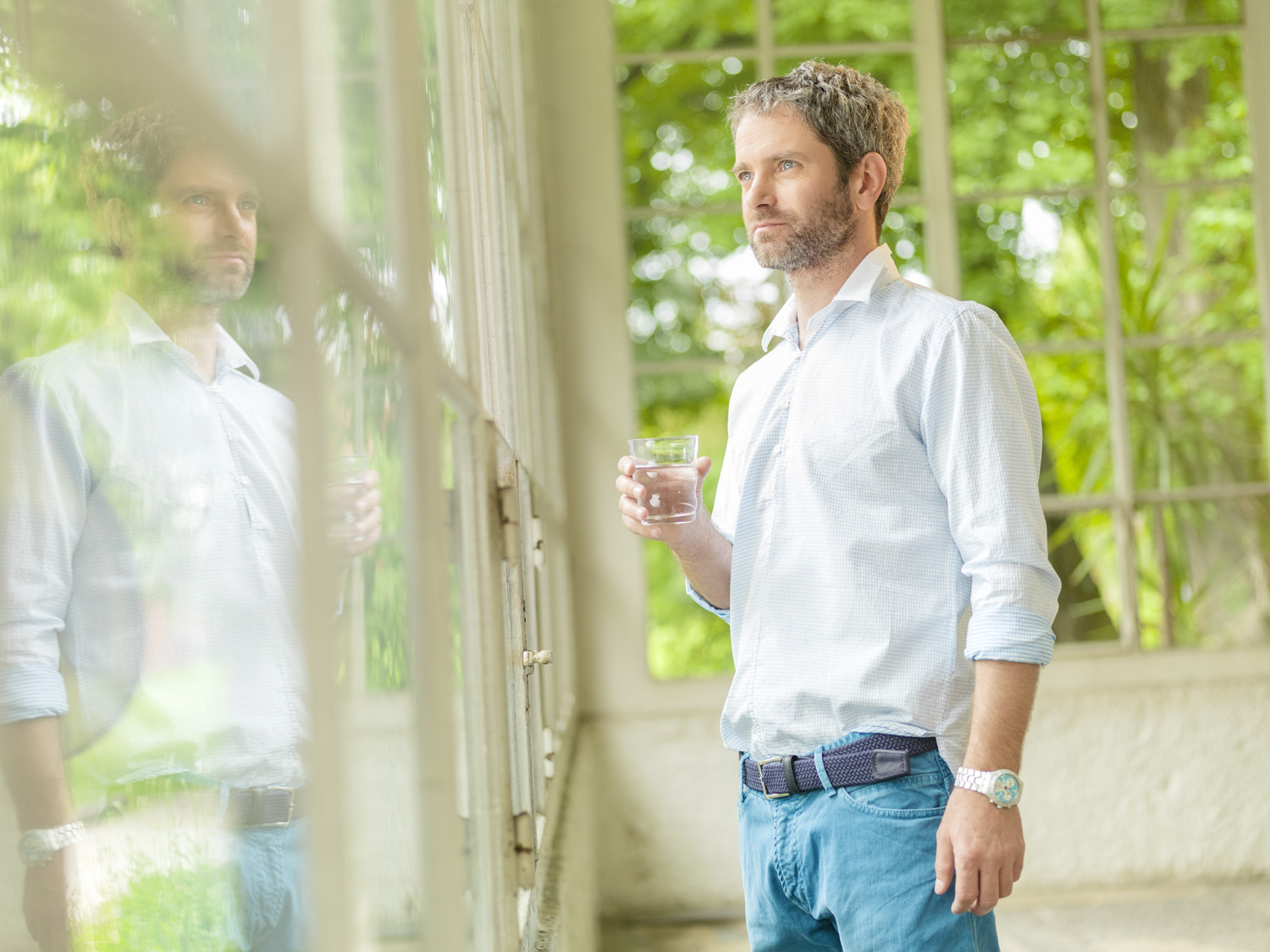 6110-Jasmina-Gold-Man-_LoRes